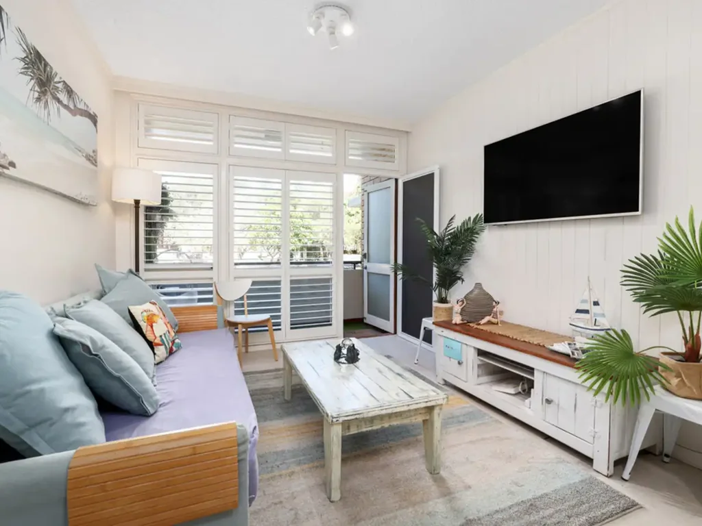 Stylish Beachside Apartment