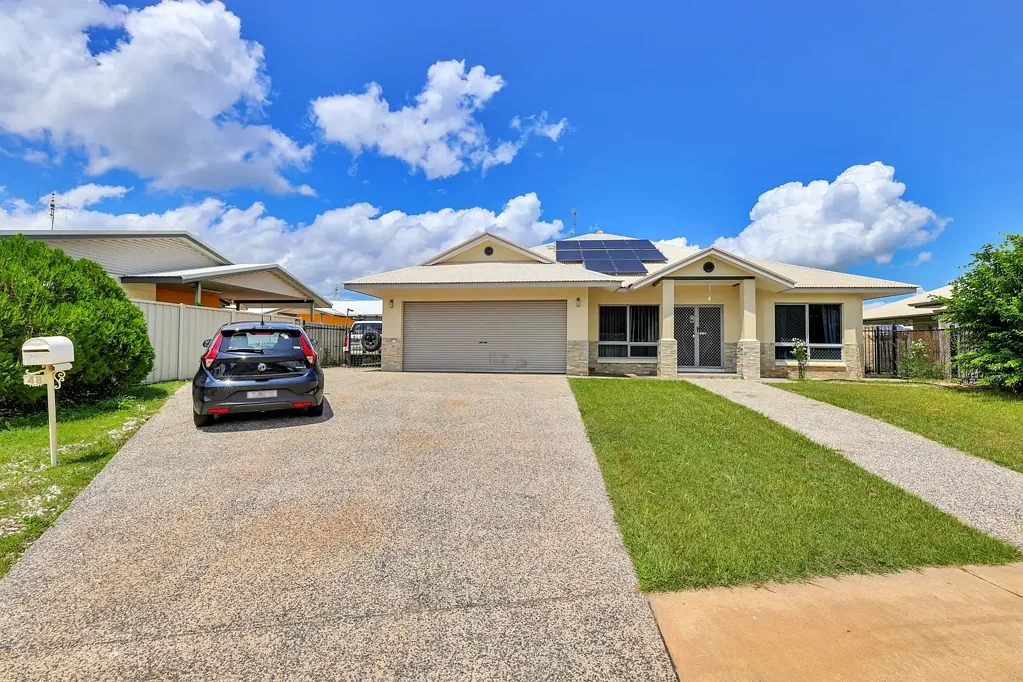 Rosebery 4 Bedroom Don't Build Buy Big Family Home
