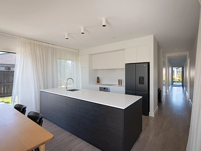 8 Upton Lane, Richmond, 3 chambres, 2 salles de bain, House