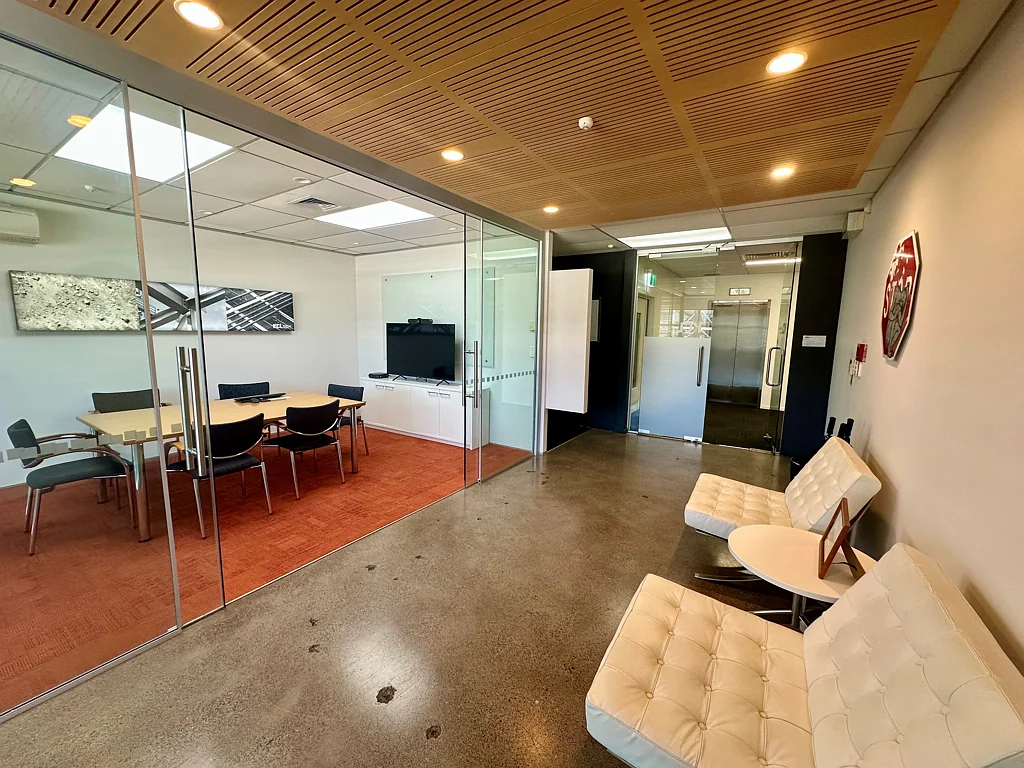 Newmarket Newmarket office with deck & parking