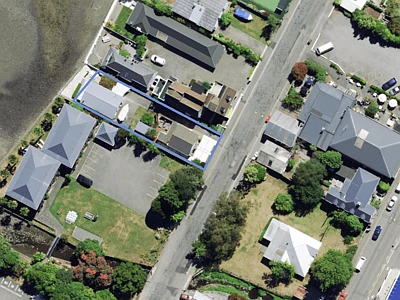 Commercial Banks Peninsula