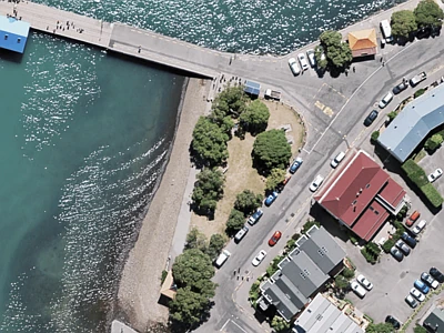 Commercial Banks Peninsula