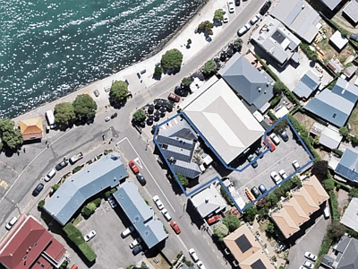 Commercial Banks Peninsula