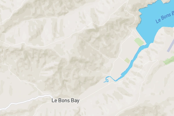 Le Bons Bay