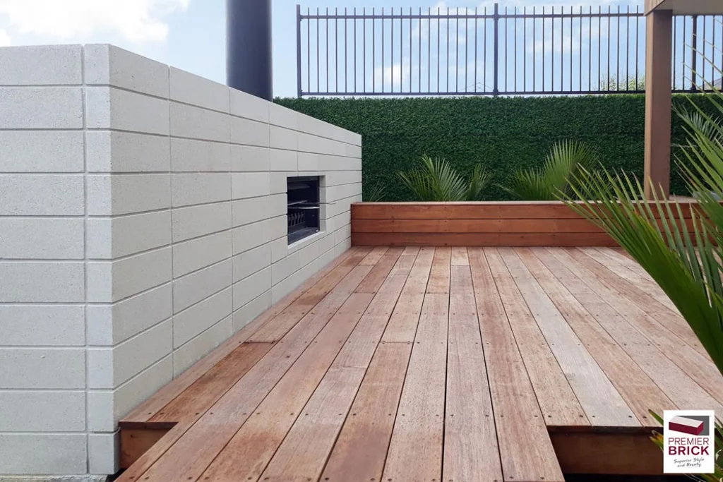 ESTATE BRICK