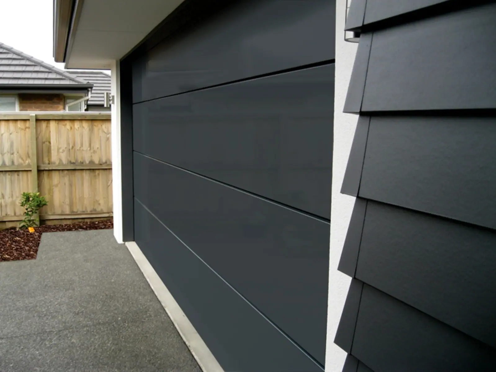 Garador Nevada Negative Detail Sectional Door