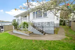 231 Dowse Drive, Maungaraki