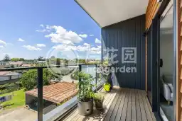 208/8 Gray Avenue, Mangere East