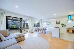 9/427 Albany Highway, Albany