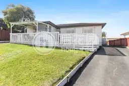 22 Zita Maria Drive, Massey