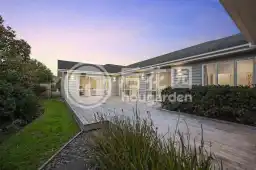 97 Pohutukawa Parade, Riverhead