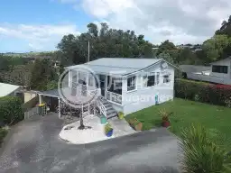 68 Mera Road, Algies Bay