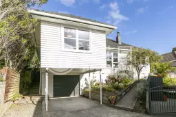 23 Larsen Crescent, Tawa