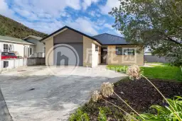 25 Helvetia Grove, Naenae