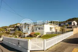 42 Eden Street, Island Bay